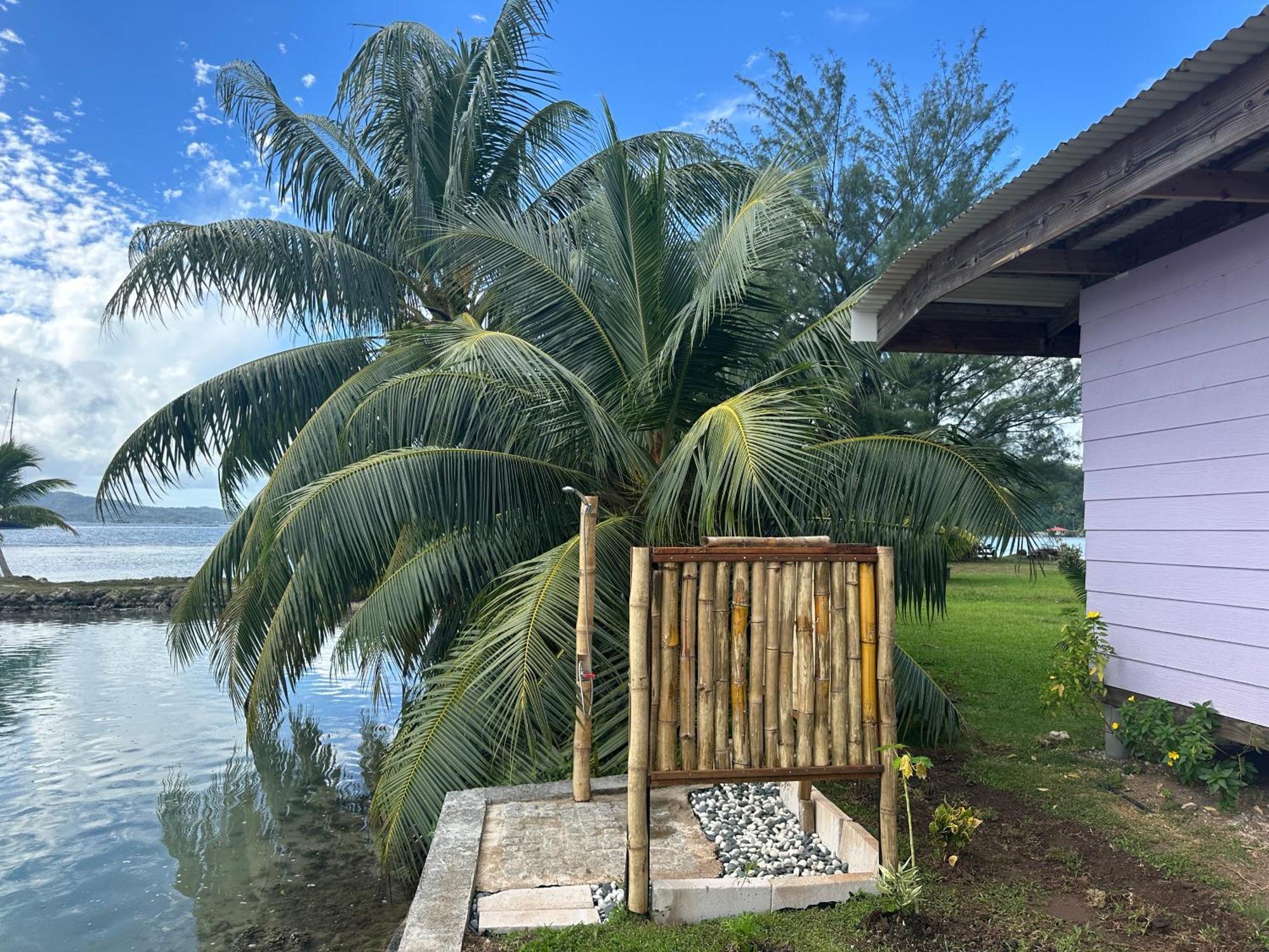 Bungalow Chez Josi, Bord De Mer Prive Tevaitoa Luaran gambar